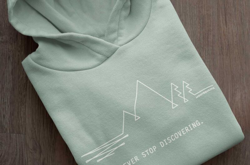 MQ NEVER STOP DISCOVERING - Organic Hoodie Unisex